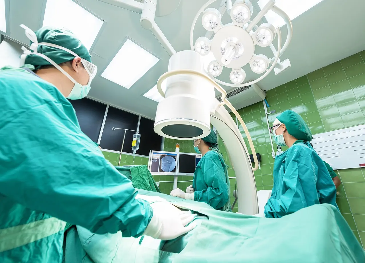 Bảo hiểm xã hội và lao động
