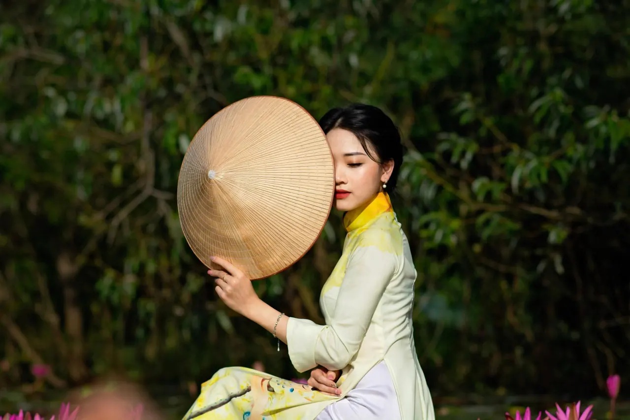 Đội ngũ làm việc tại văn phòng