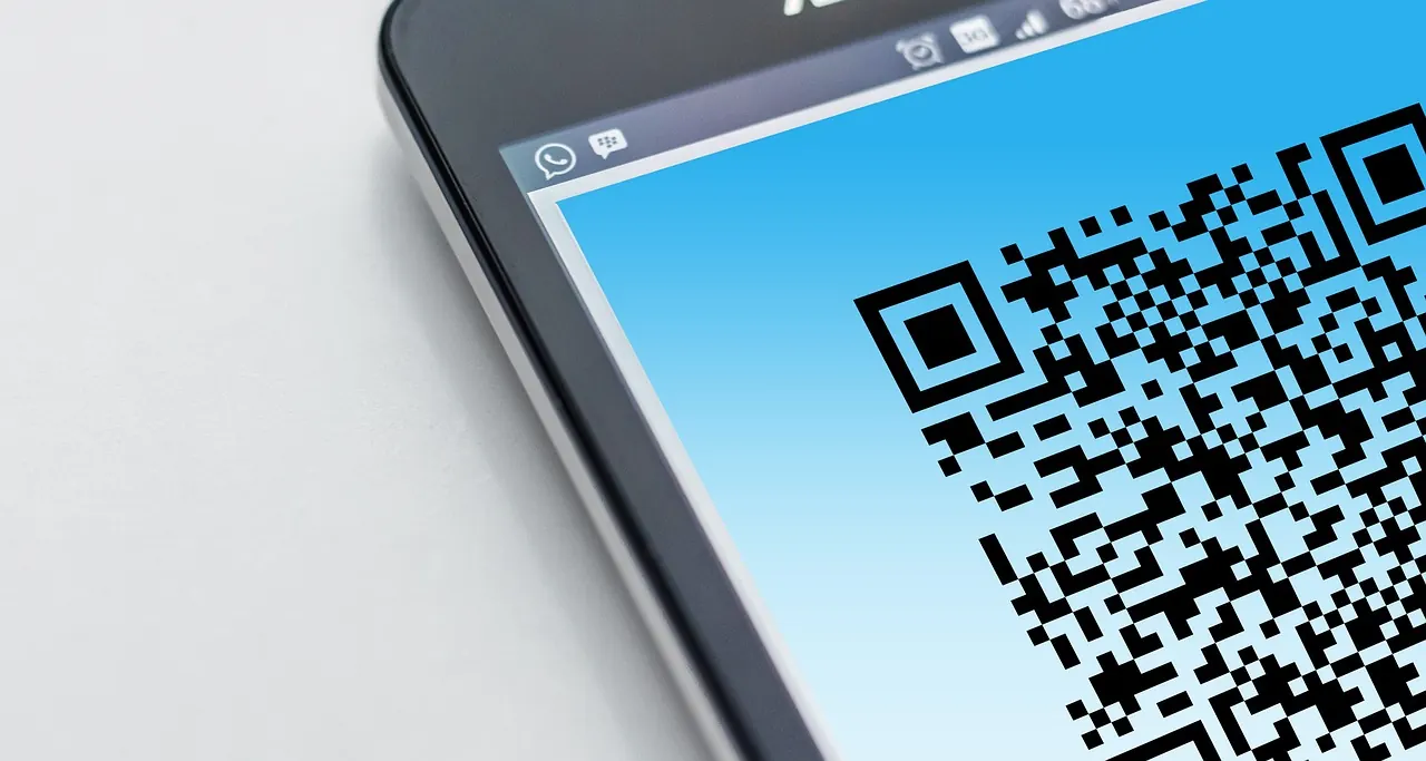 Màn hình hiển thị mã QR lớn để quét thanh toán